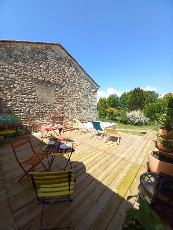 La Yourte Des Merveillaux Riocaud Exterior photo